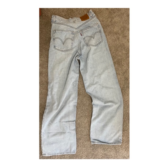 Levi’s high waisted wide leg light wash jeans - Picture 1 of 3